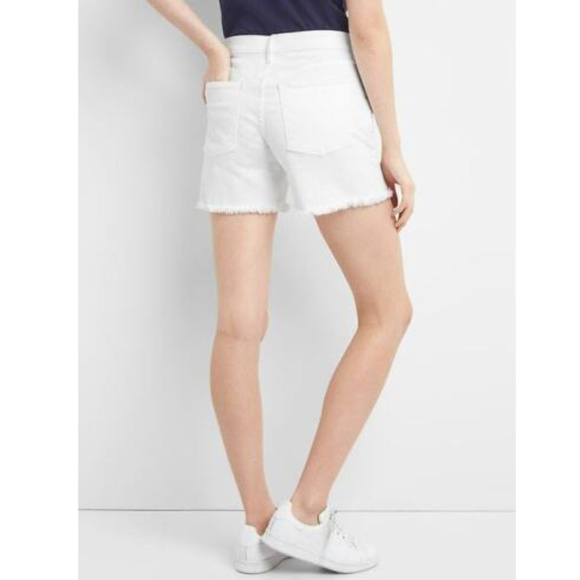 GAP Shorts Gap White Mid Rise 5 Denim Raw Hem Shorts Poshmark